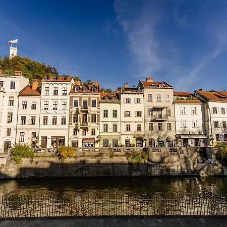 Little M's Kept Secret App Apartman *