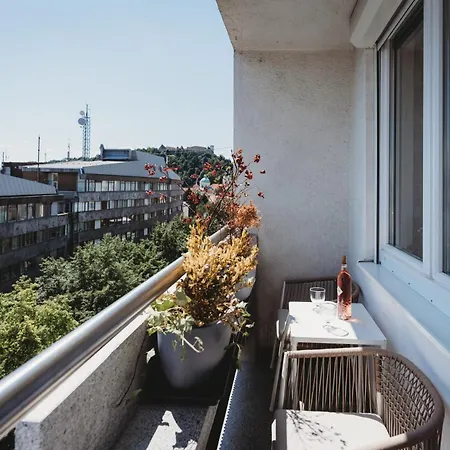 Appartement Little M's Kept Secret App