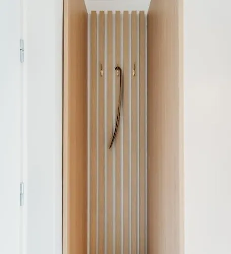 Little M's Kept Secret App דירה